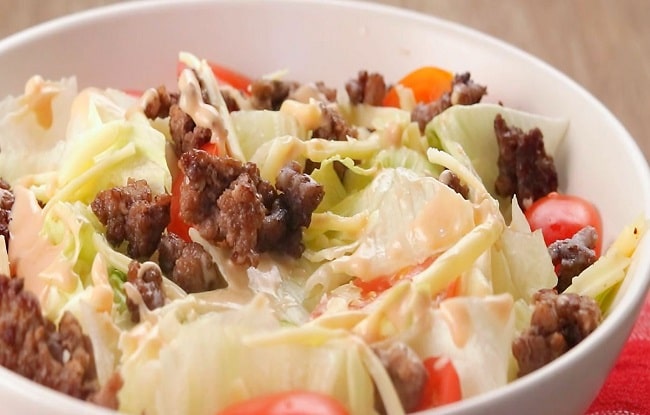 You are currently viewing Keto Smoky Cheeseburger Salad